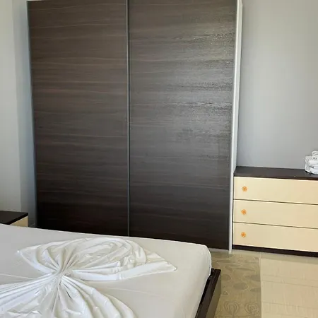 Apartment Bs 6 *